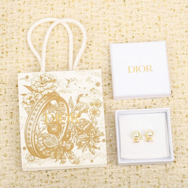 ch**an D*or earrings